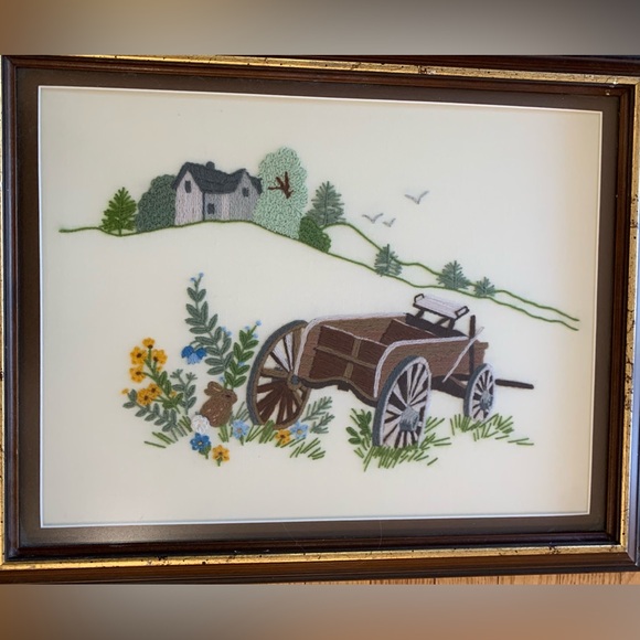 Vintage Crewel Embroidery - Framed - Picture 1 of 2